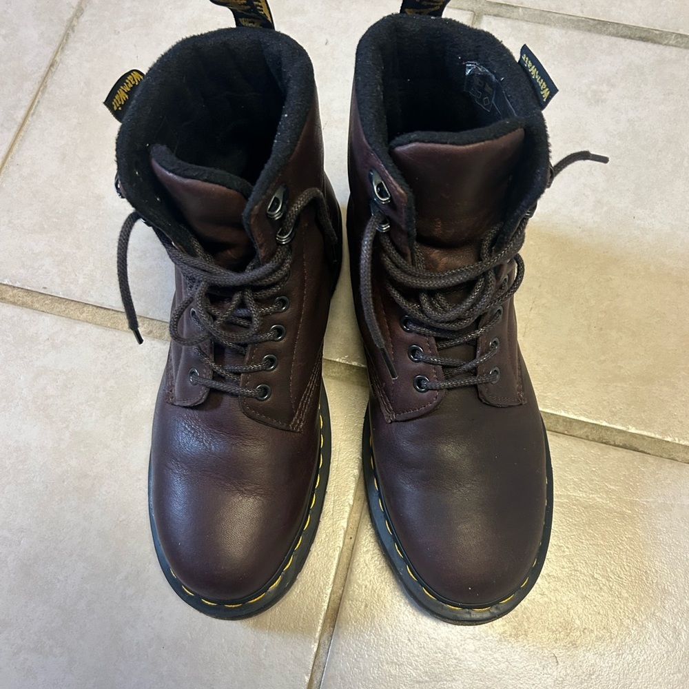 Dr. Marten’s Airwair  Brown Leather Lace-Up Boots